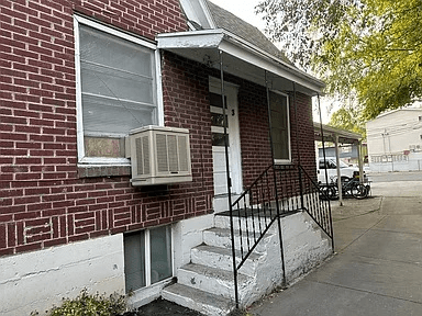 Provo Single Room: 355 E 500 N
