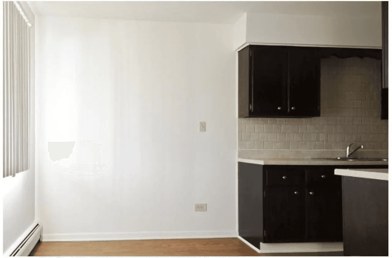 Waukegan House: 3060 Kathe Ln