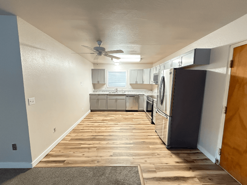 Anchorage Apartment: 533 Mumford St
