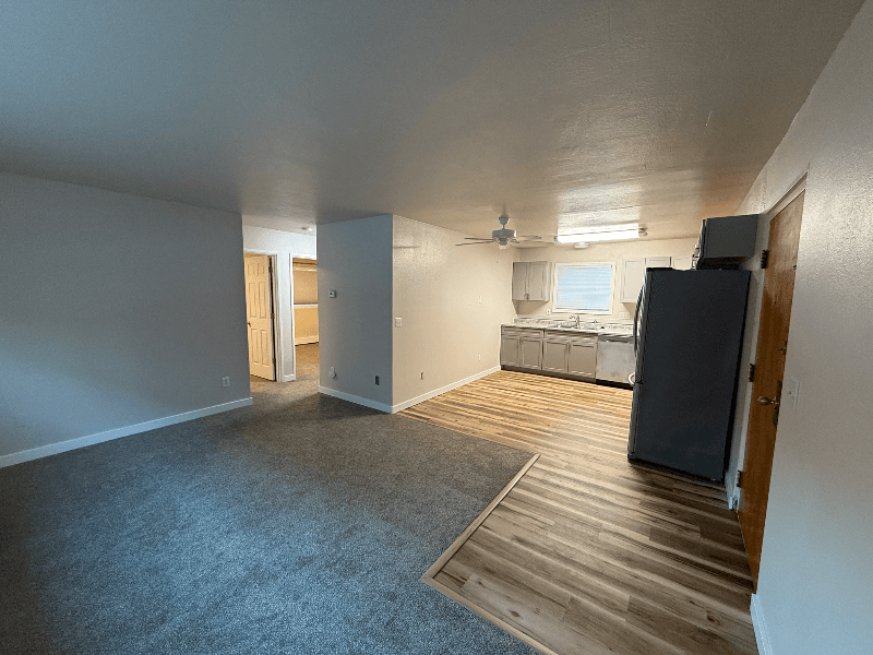 Anchorage Apartment: 533 Mumford St