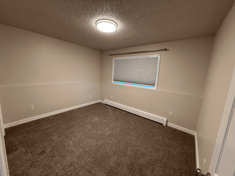 Anchorage Apartment: 533 Mumford St