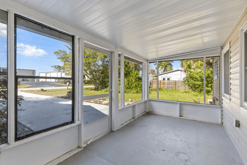 Punta Gorda Single Room: 310 Burland St