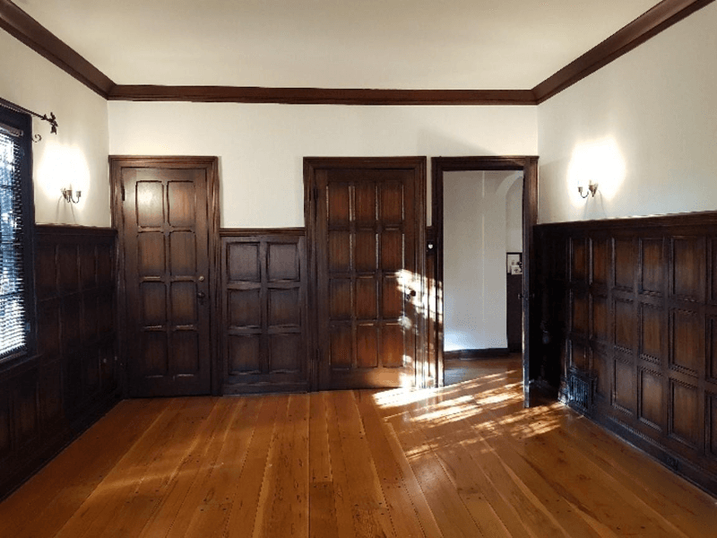 Los Angeles Apartment: 333 N Sycamore Ave