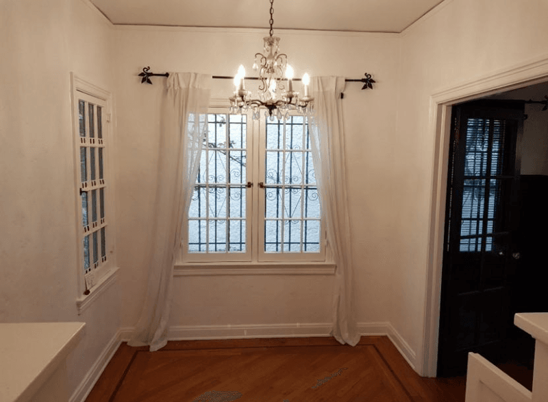 Los Angeles Apartment: 333 N Sycamore Ave