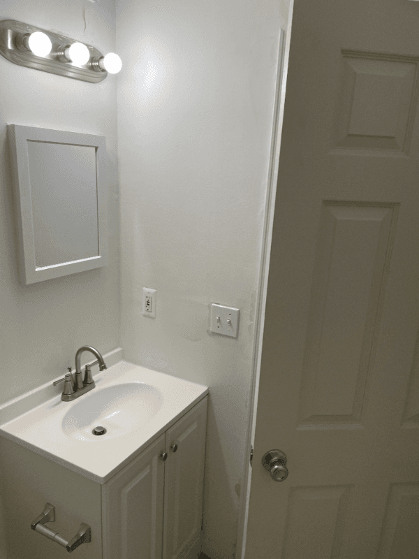Detroit Apartment: 18401 Joy Road