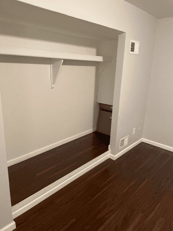 Detroit Apartment: 18401 Joy Road