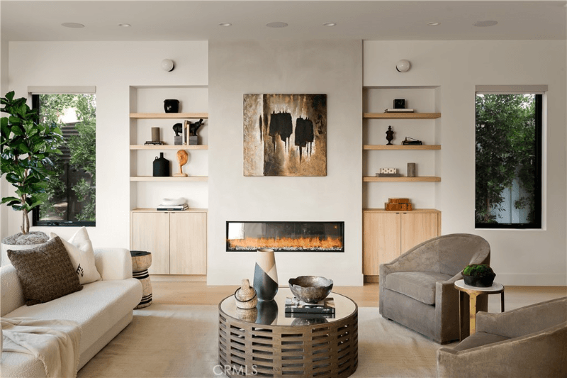 Los Angeles House: 12213 Allin St