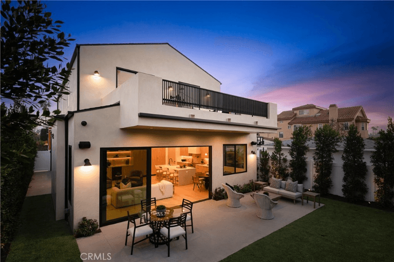 Los Angeles House: 12213 Allin St