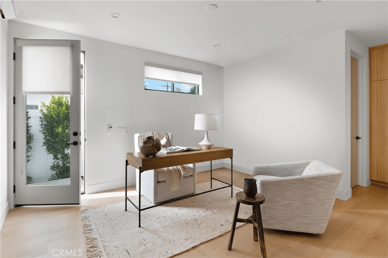 Los Angeles House: 12213 Allin St