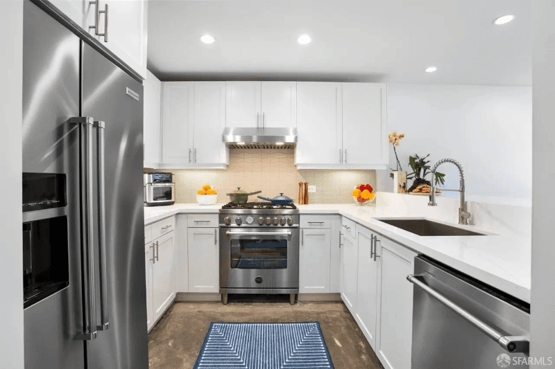 San Francisco Townhome: 2412 Harrison St