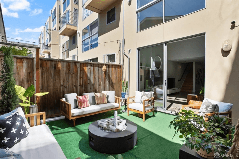 San Francisco Townhome: 2412 Harrison St