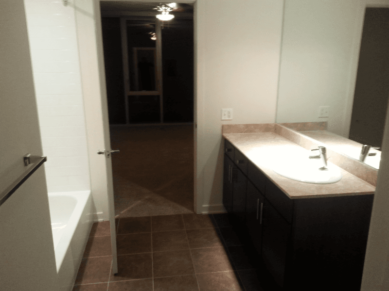 Chicago Condo: 125 s Jefferson