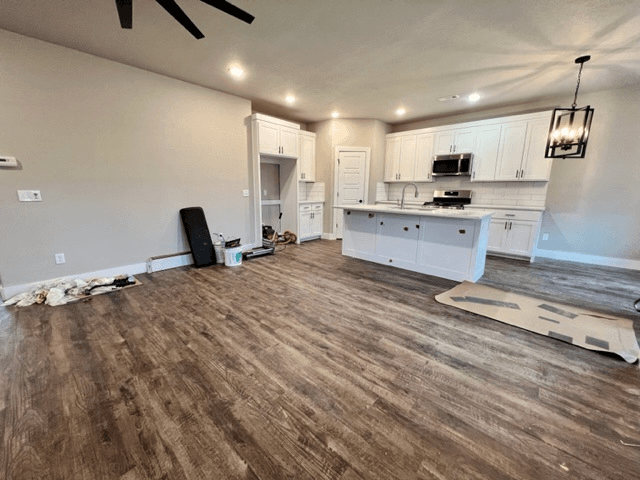 Siloam Springs House: 2735 S Olive Ct