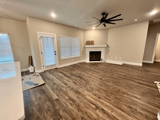 Siloam Springs House: 2735 S Olive Ct