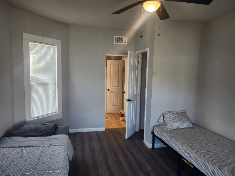 Sherman Other: 714 E. Lamar St