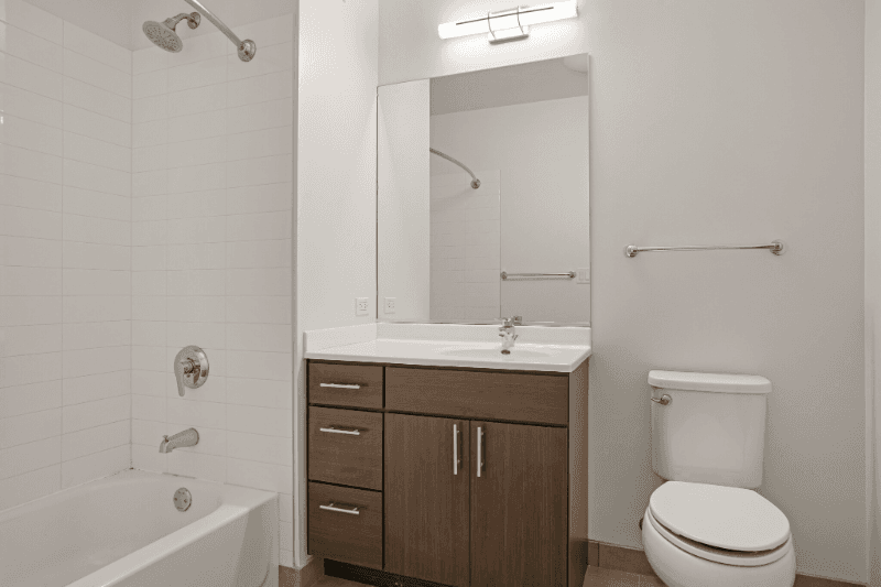Chicago Condo: 112 W Superior St Chicago, IL