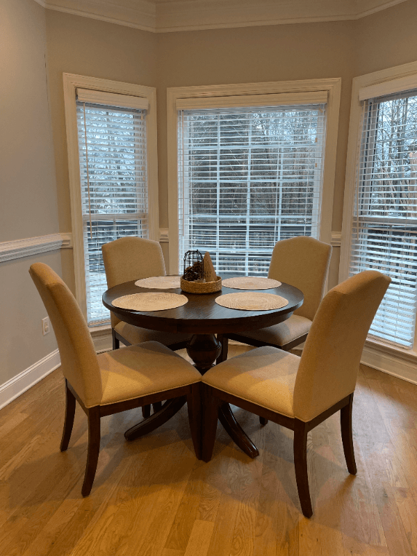 Hickory House: 3816 Steve Ikerd Dr NE