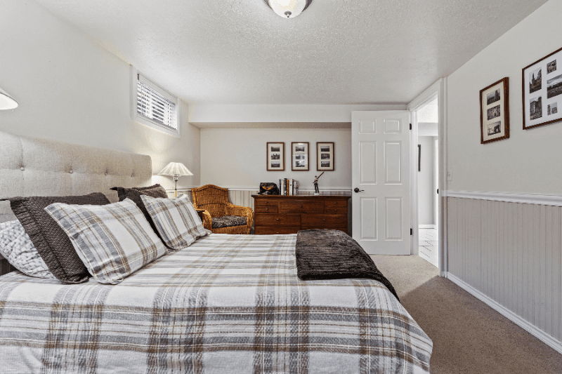 SALT LAKE CITY House: 1545 S 2300 E
