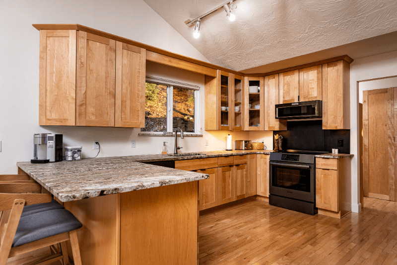 Cottonwood Heights House: 8971 Alpen Way