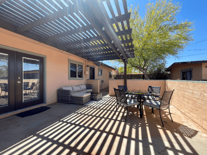 Twentynine Palms House: 71590 Juanita Dr