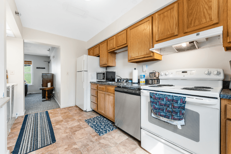 Morgantown Apartment: 525 Grant Avenue
