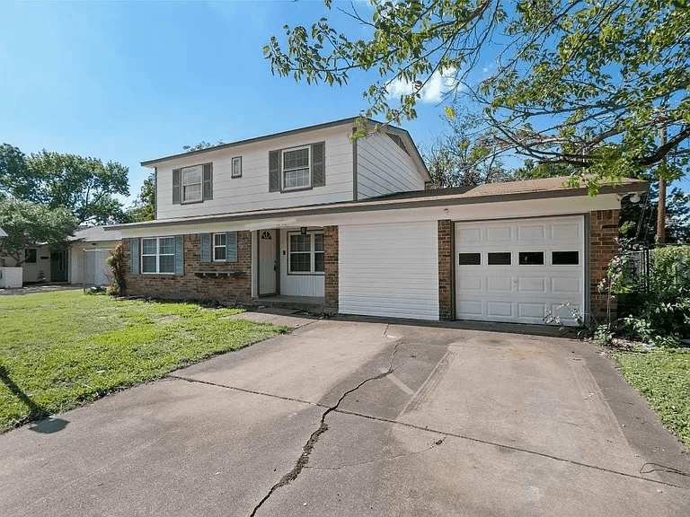 Grand Prairie Single Room: 1902 SE 4Th Street