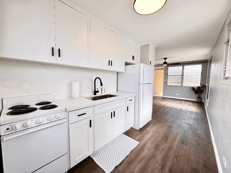 Honolulu Condo: 722 University Ave.