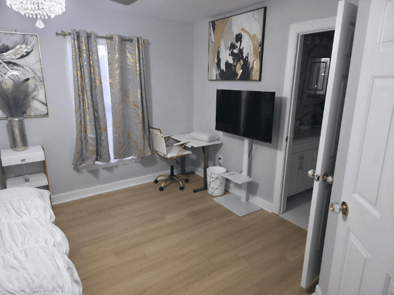 Hanover Single Room: 111 Fawn Hill Road
