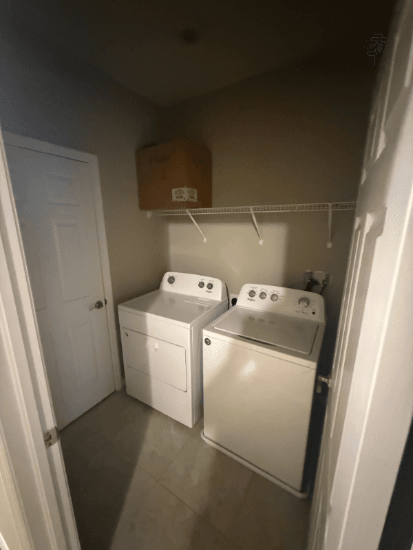 TAMPA Townhome: 2903 Grand Kemerton Place