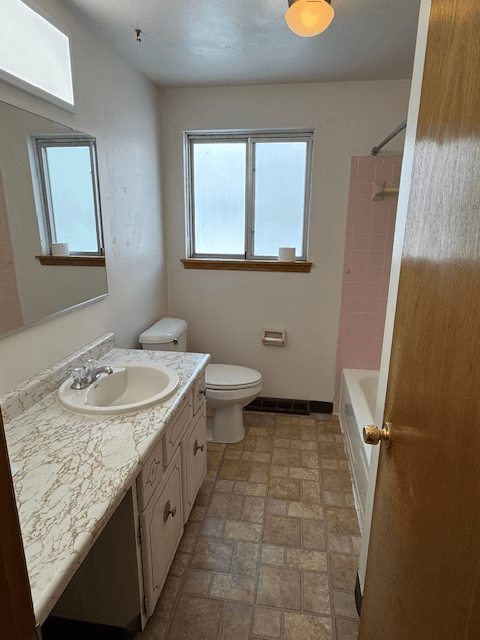 Arcade Apartment: 12100 County Line Rd