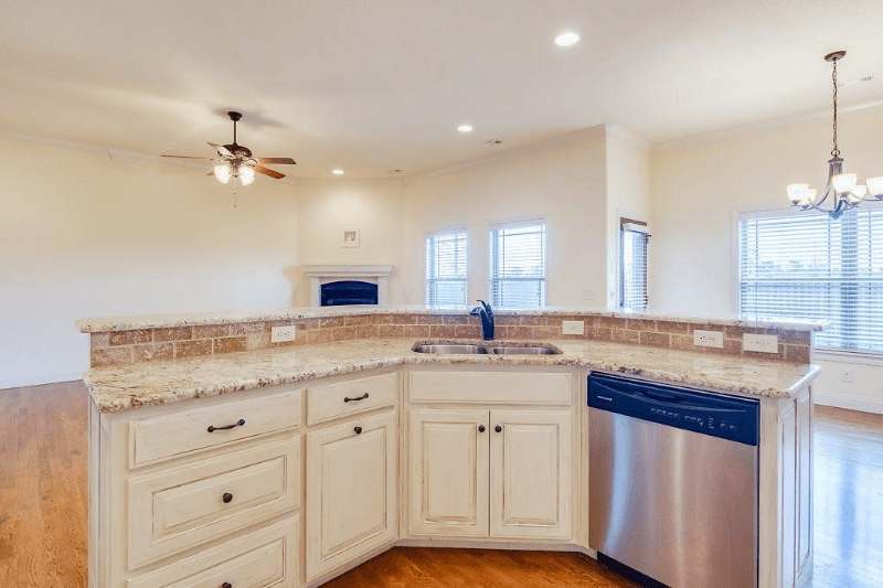 ROGERS House: 5703 W MURFIELD DR