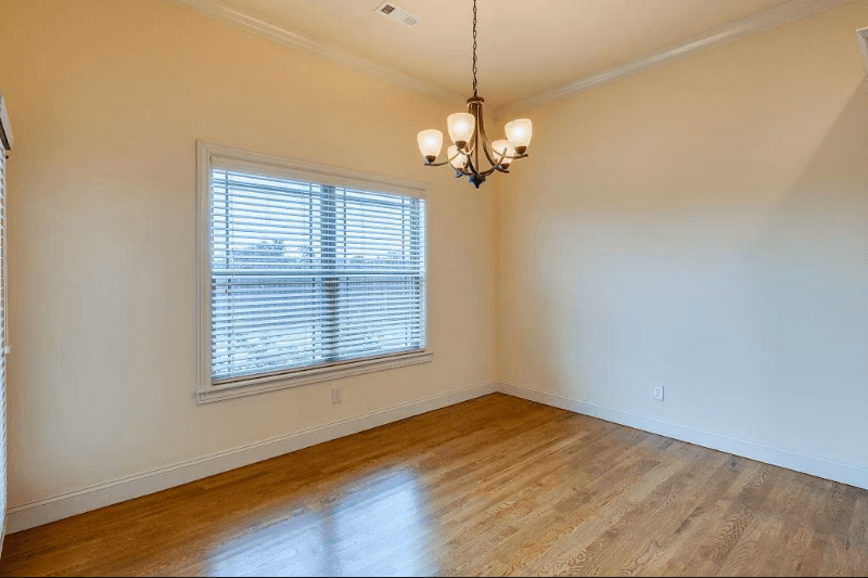 ROGERS House: 5703 W MURFIELD DR