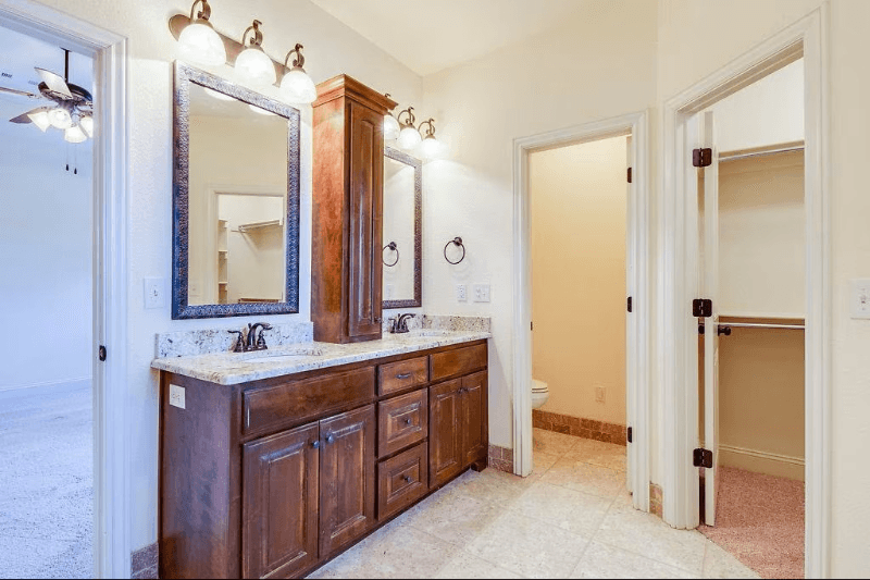 ROGERS House: 5703 W MURFIELD DR