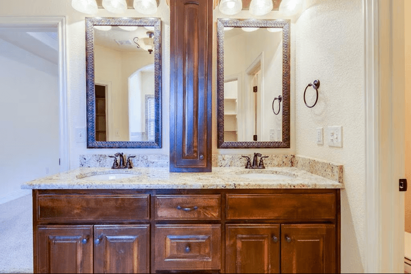 ROGERS House: 5703 W MURFIELD DR