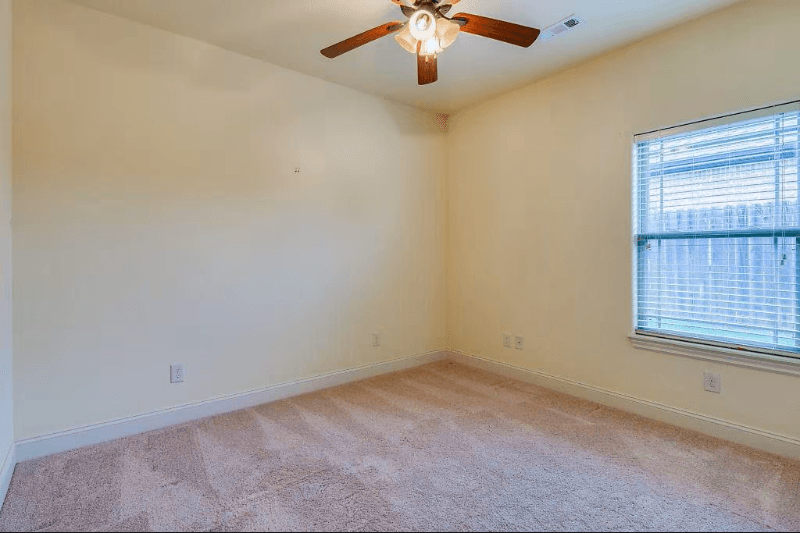 ROGERS House: 5703 W MURFIELD DR