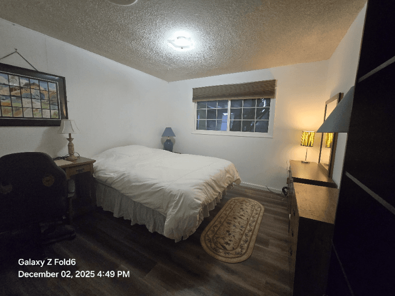 west hills House: 23750 hartland street