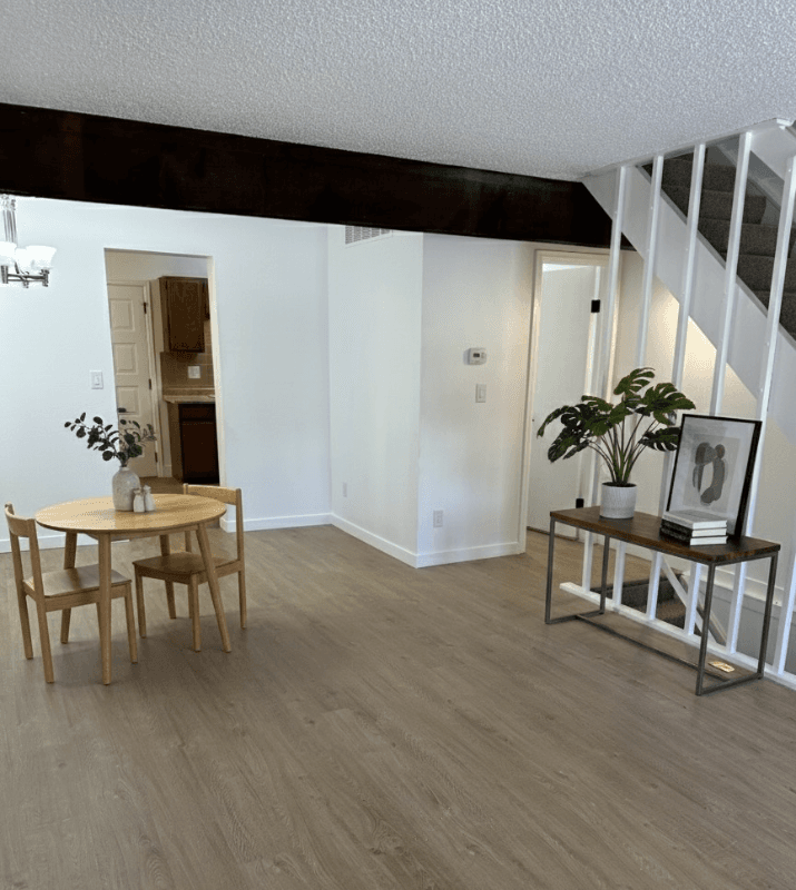 Lakewood Townhome: 1482 S. Pierson