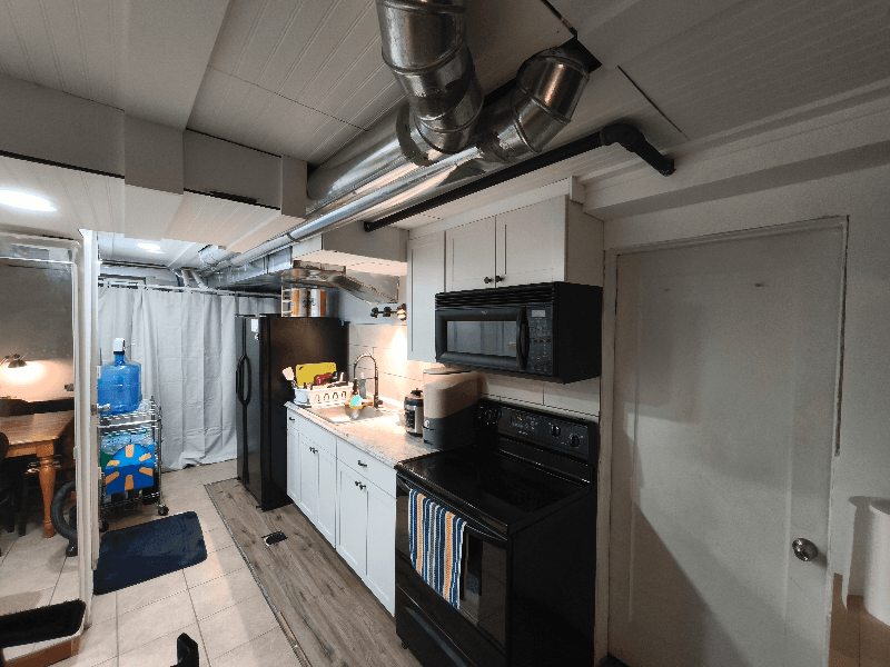 SLC Single Room: 1062 W 300 N