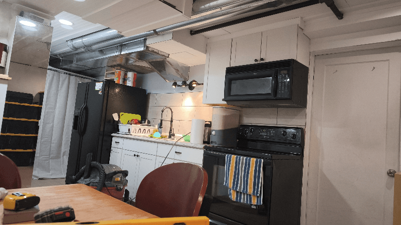 SLC Single Room: 1062 W 300 N