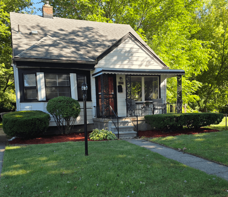 Inkster Single Room: 26672 Dartmouth