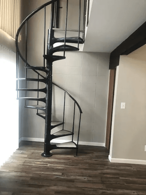 Arnold Apartment: 765 Lonedell Rd