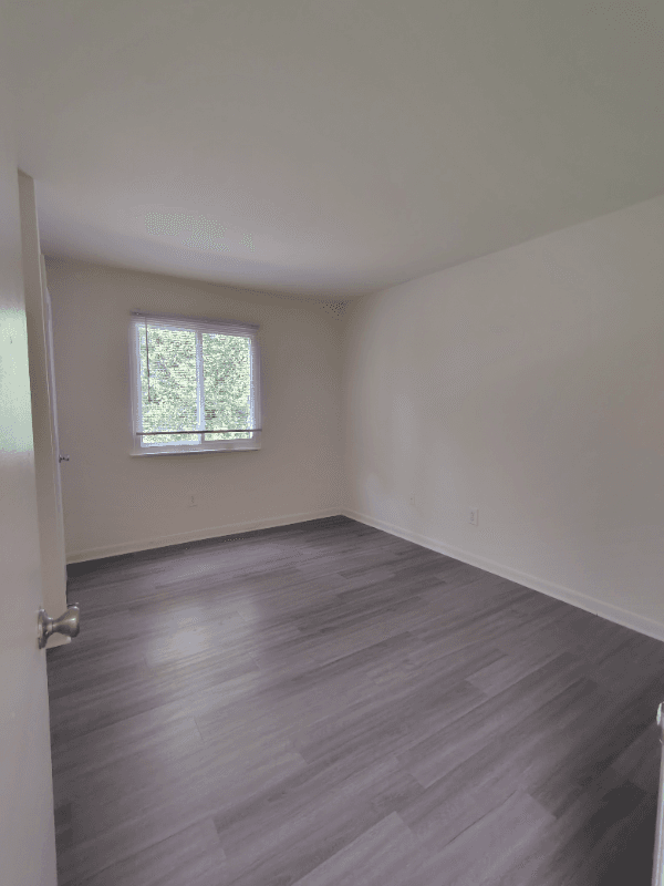 Lynchburg Apartment: 600 Reusens Road
