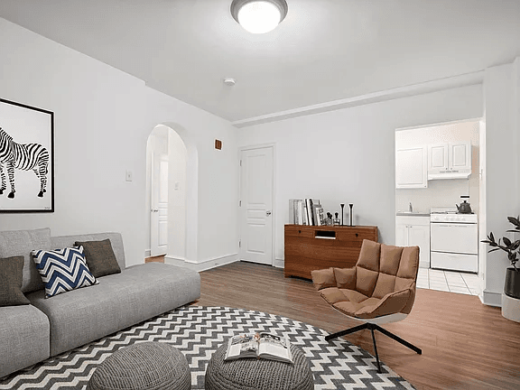 Philadelphia Apartment: 1512 Spruce St