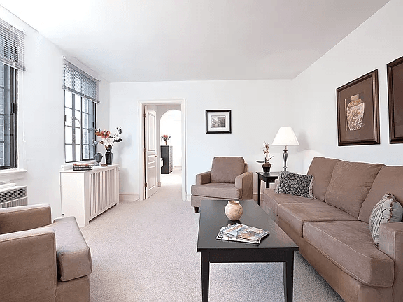 Philadelphia Apartment: 1512 Spruce St