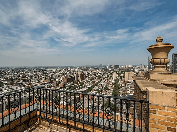 Philadelphia Apartment: 1512 Spruce St