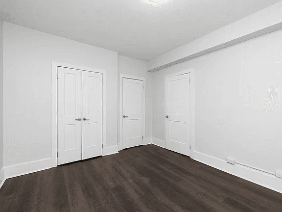 Philadelphia Apartment: 2220 Walnut St