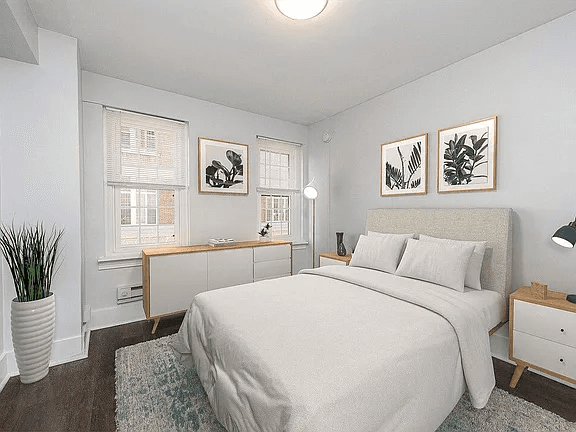 Philadelphia Apartment: 2220 Walnut St