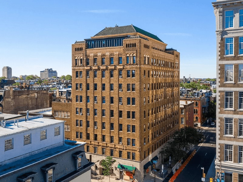 Philadelphia Apartment: 2220 Walnut St