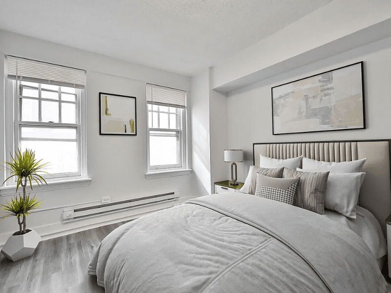 Philadelphia Apartment: 2220 Walnut St