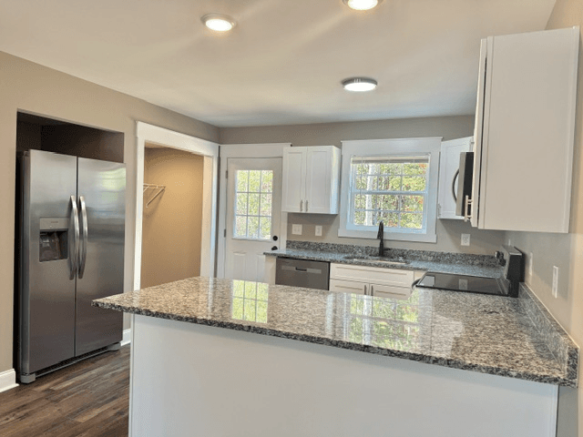 Rocky Face Townhome: 410 Sam Love Road